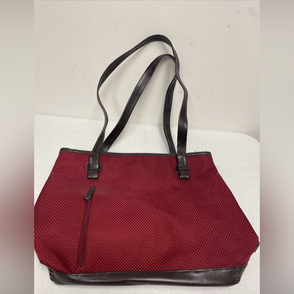 The Sak Red Crochet Woven Shoulder bag leather straps Elliott Lucca